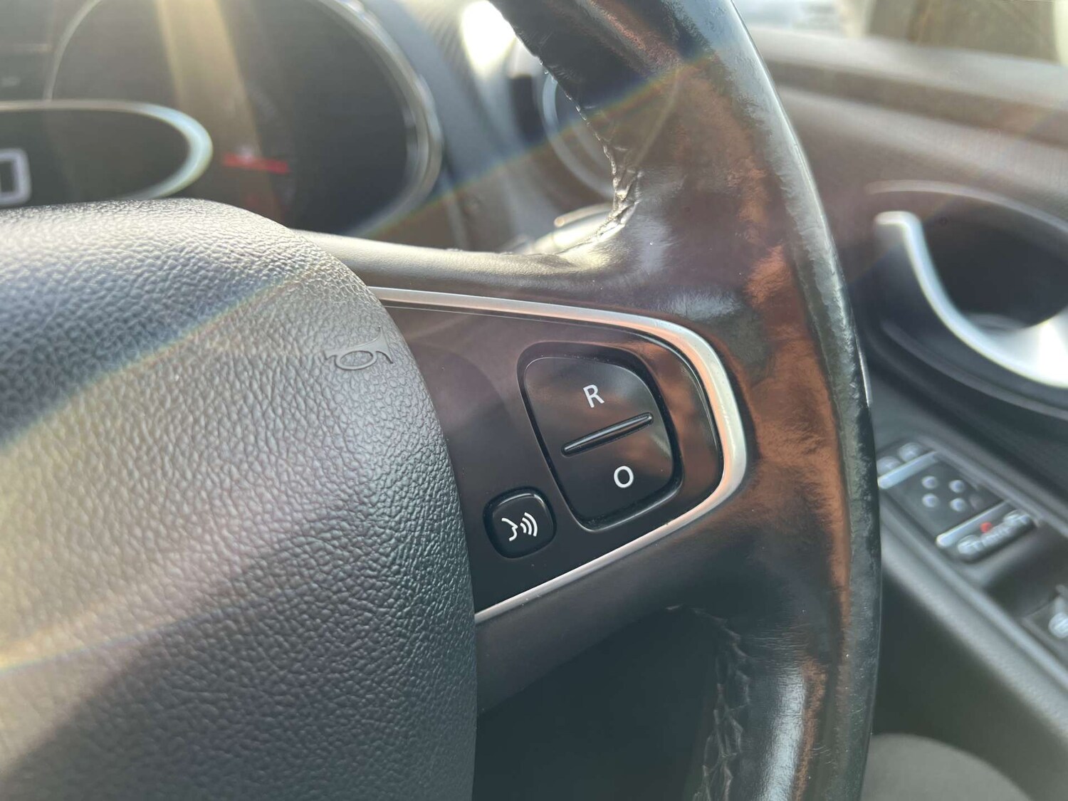 Used Renault Clio 2018 for sale - 77531909: Photo 27