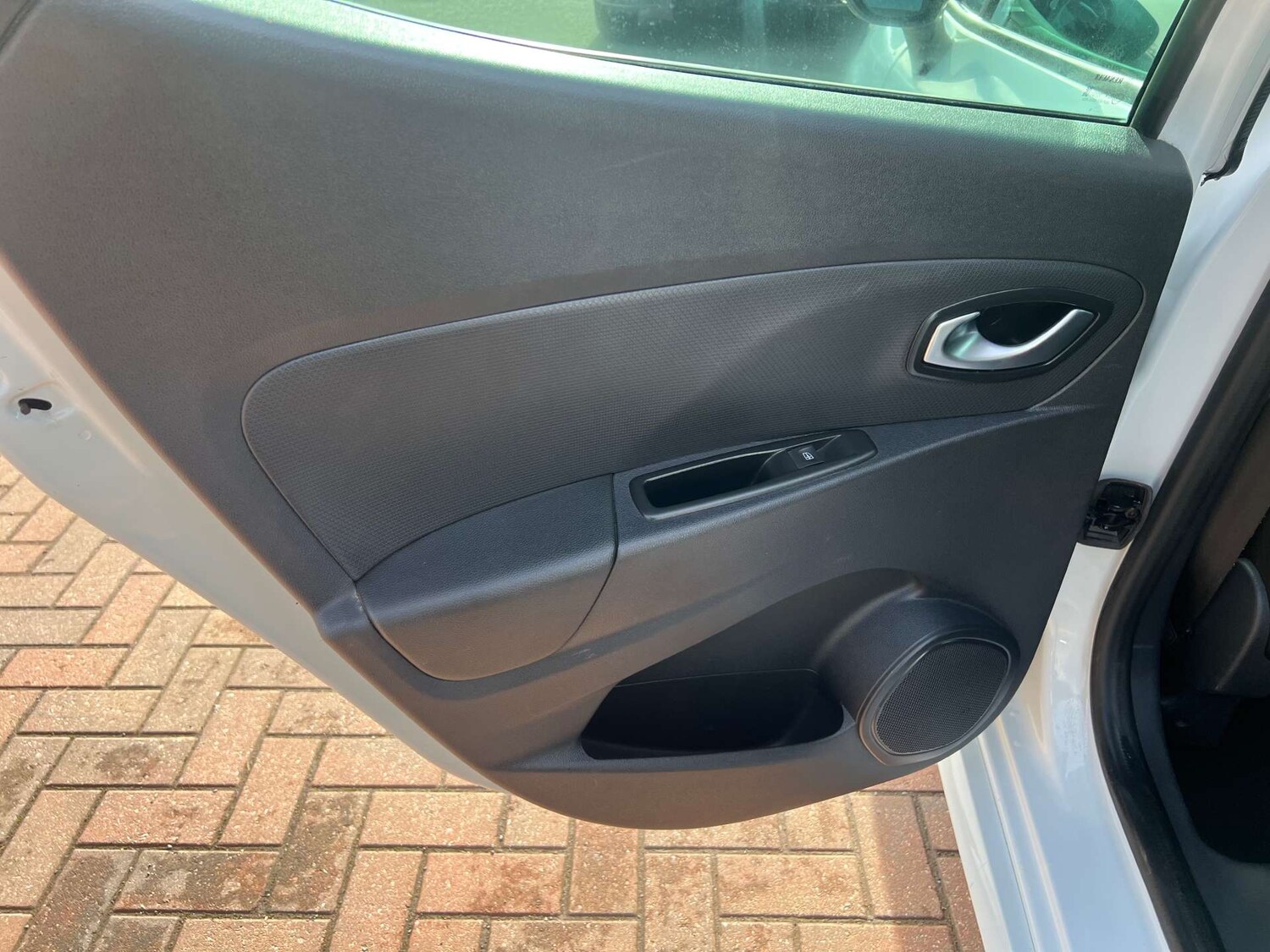 Used Renault Clio 2018 for sale - 77531909: Photo 45