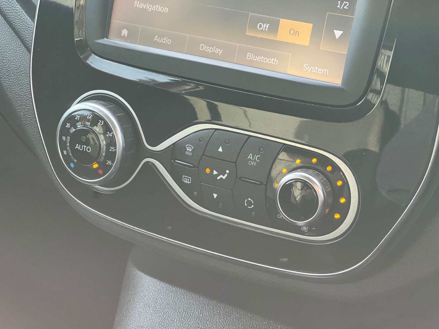 Used Renault Captur 2018 for sale - 77470129: Photo 30