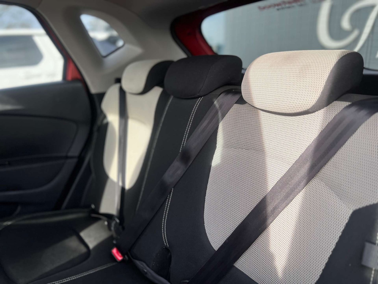 Used Renault Captur 2018 for sale - 77470129: Photo 35