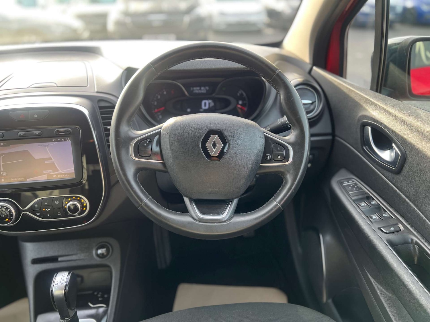 Used Renault Captur 2018 for sale - 77470129: Photo 41