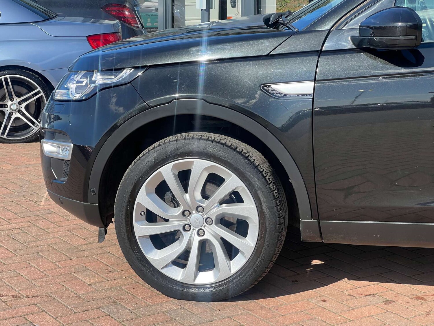 Used Land Rover Discovery Sport 2015 for sale - 78026424: Photo 12