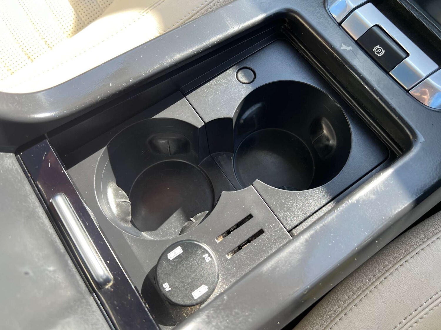 Used Land Rover Discovery Sport 2015 for sale - 78026424: Photo 25