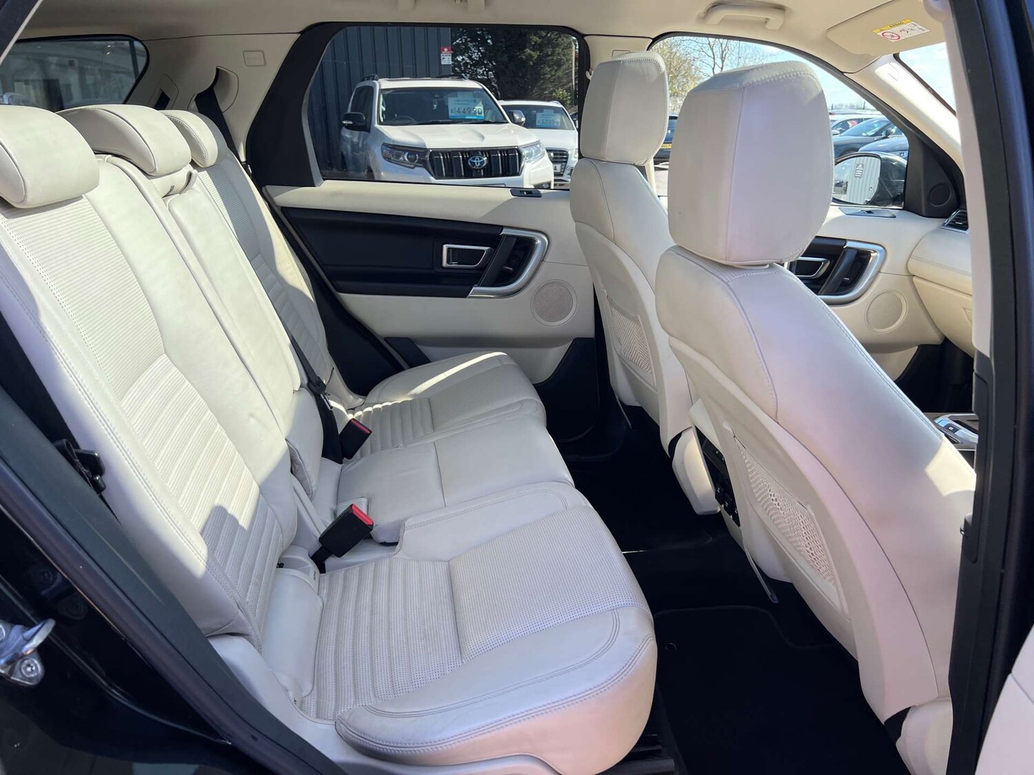 Used Land Rover Discovery Sport 2015 for sale - 78026424: Photo 32