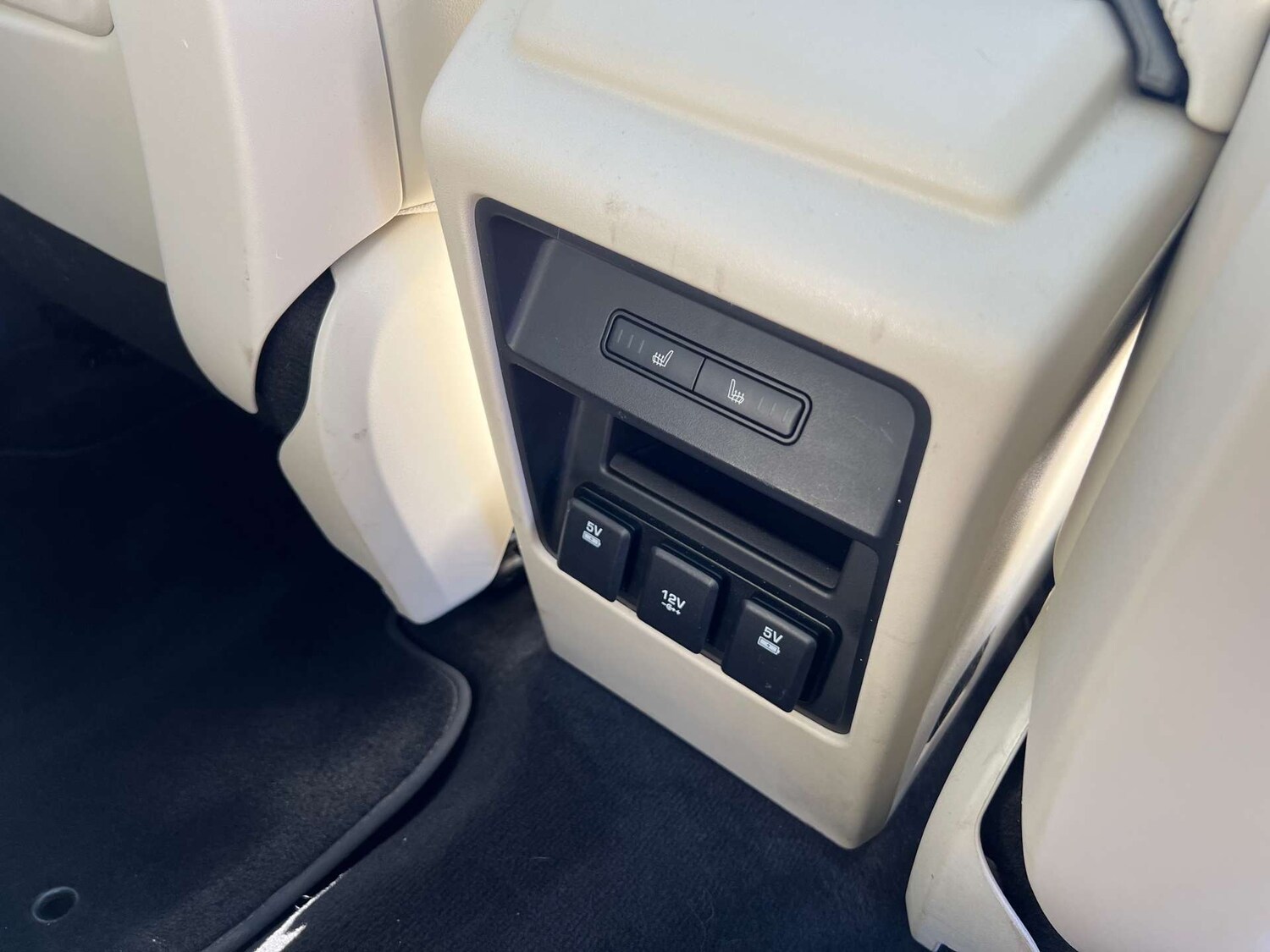 Used Land Rover Discovery Sport 2015 for sale - 78026424: Photo 42