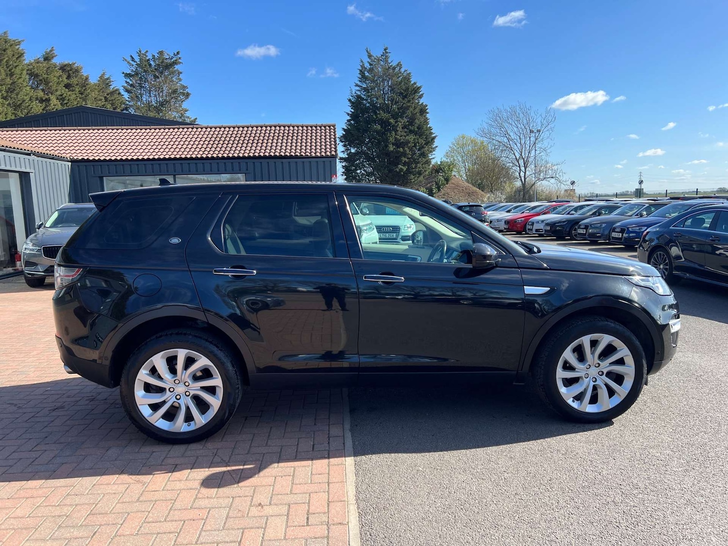 Used Land Rover Discovery Sport 2015 for sale - 78026424: Photo 5