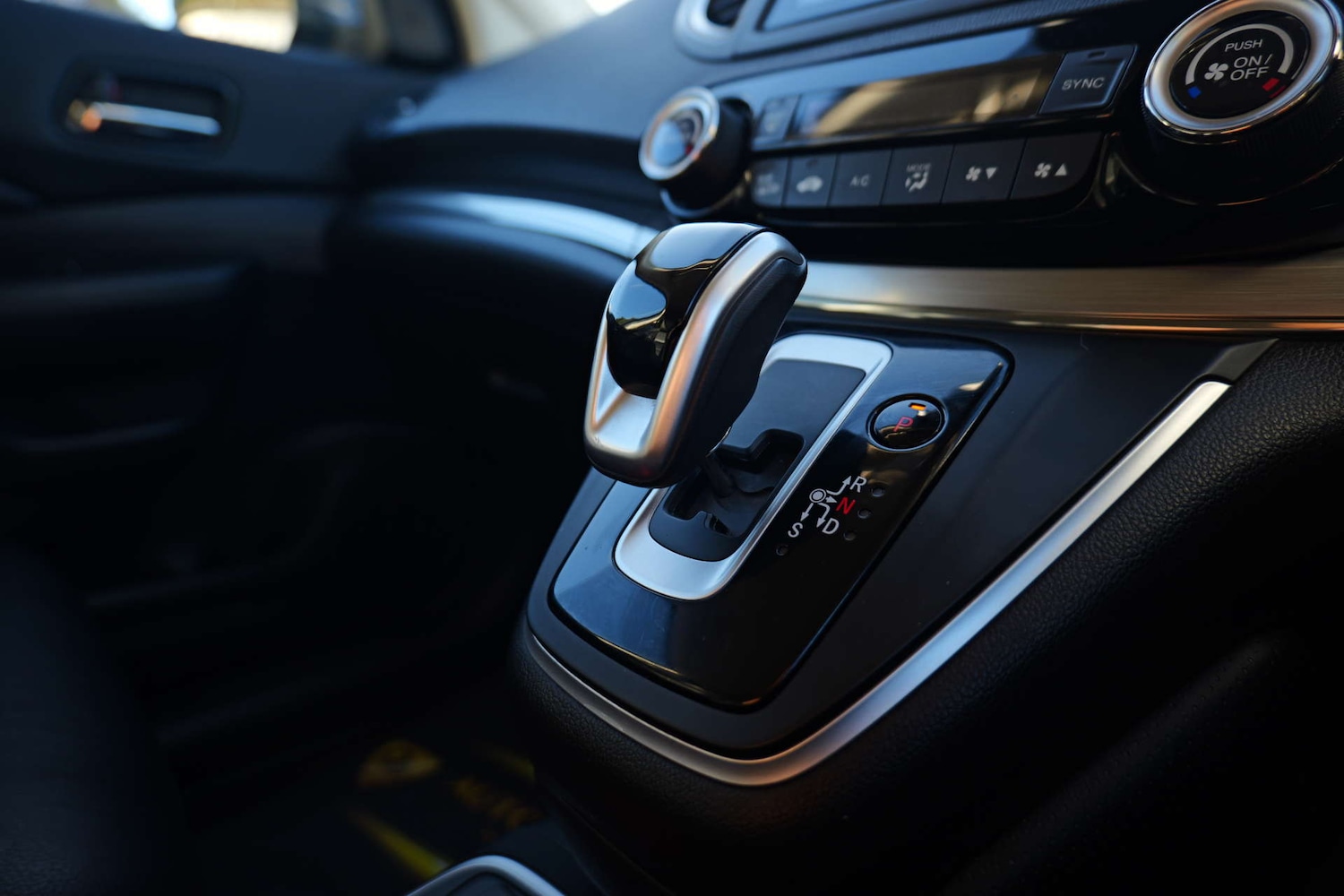 Used Honda CR-V 2017 for sale - 76382757: Photo 36