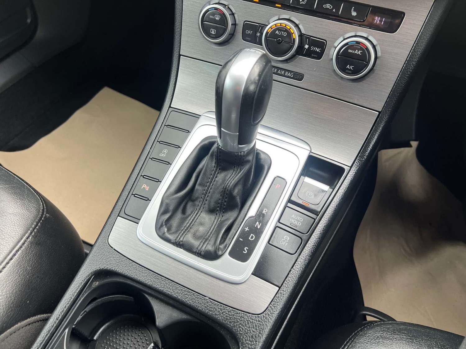 Used Volkswagen Passat 2014 for sale - 77470135: Photo 21