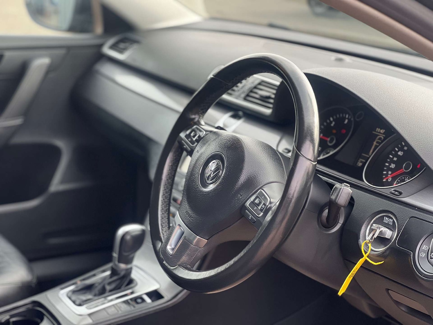 Used Volkswagen Passat 2014 for sale - 77470135: Photo 22