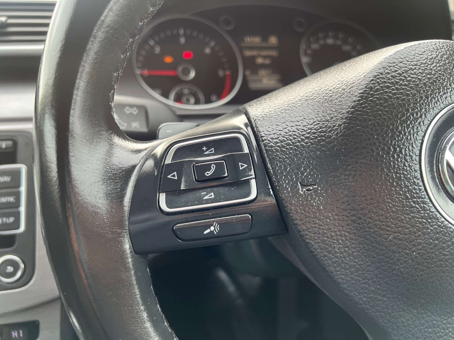 Used Volkswagen Passat 2014 for sale - 77470135: Photo 24