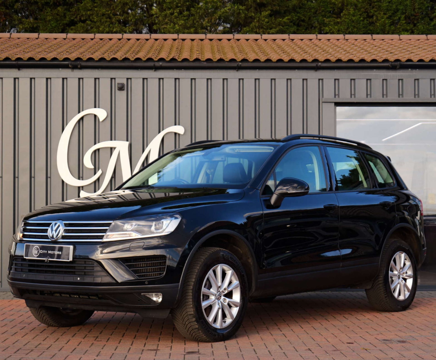 Used Volkswagen Touareg 2016 for sale - 76544301: Photo 1