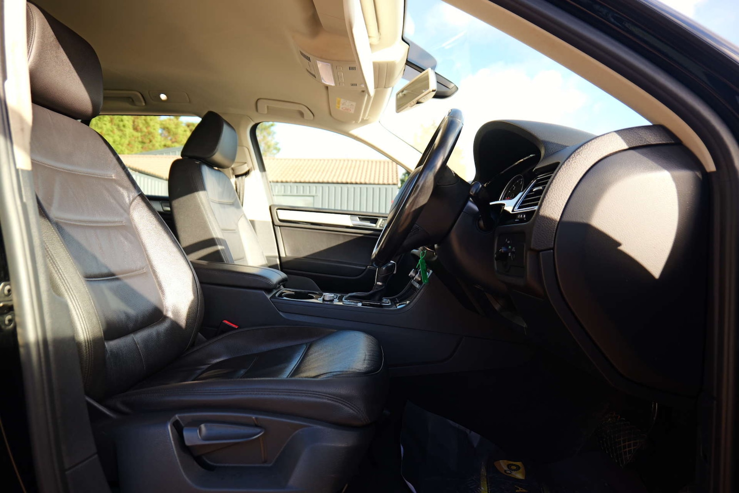 Used Volkswagen Touareg 2016 for sale - 76544301: Photo 22