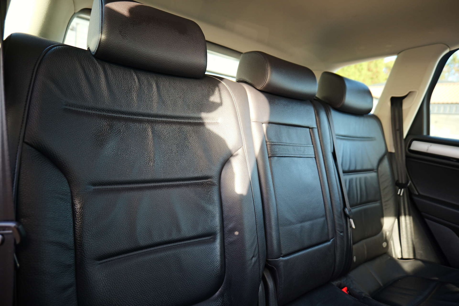 Used Volkswagen Touareg 2016 for sale - 76544301: Photo 46