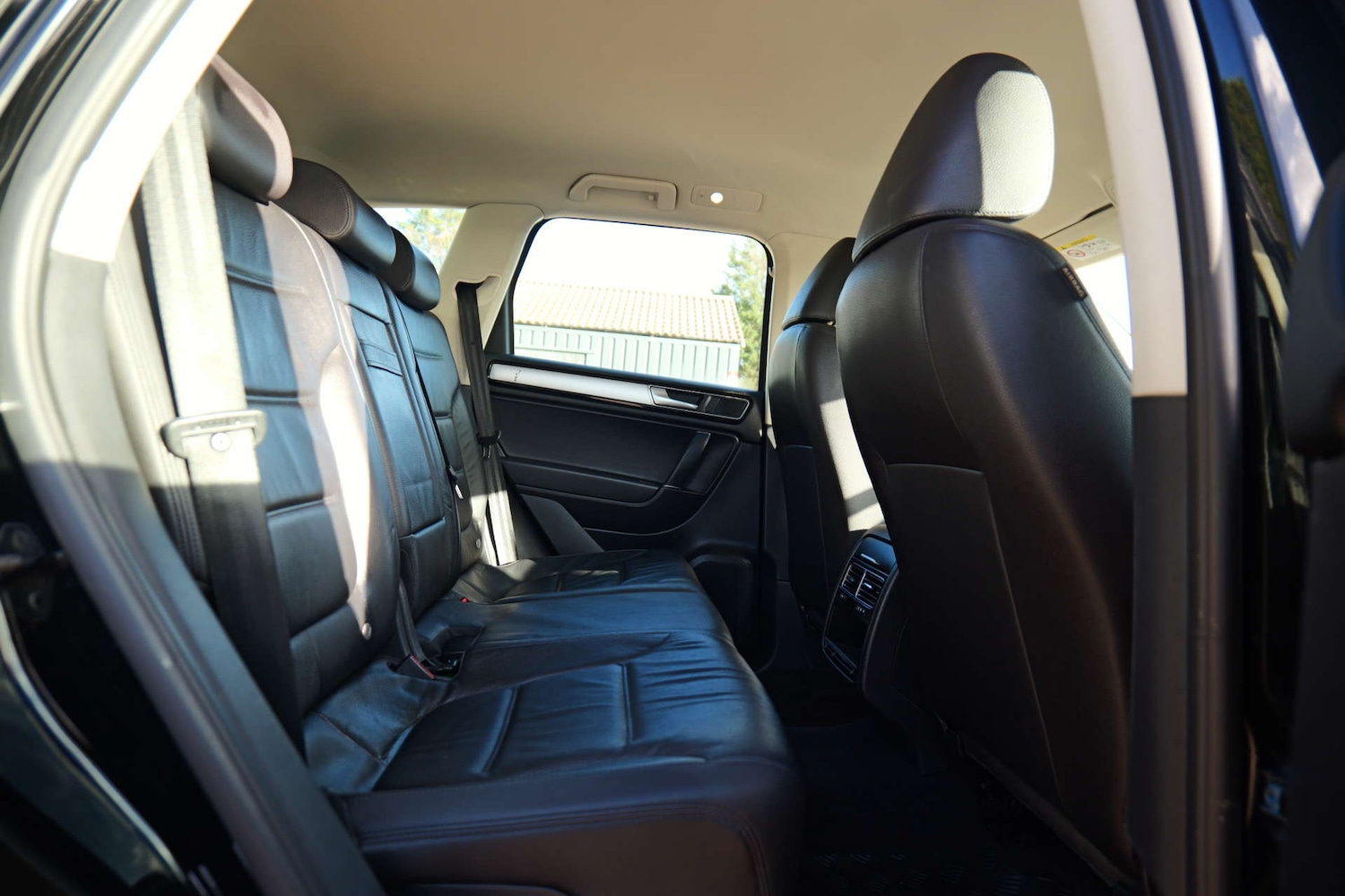 Used Volkswagen Touareg 2016 for sale - 76544301: Photo 49