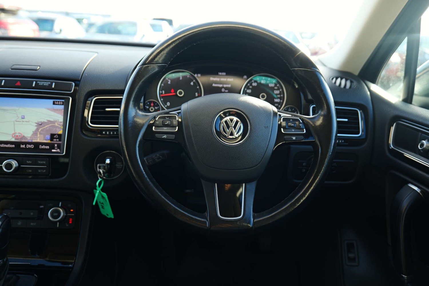 Used Volkswagen Touareg 2016 for sale - 76544301: Photo 51