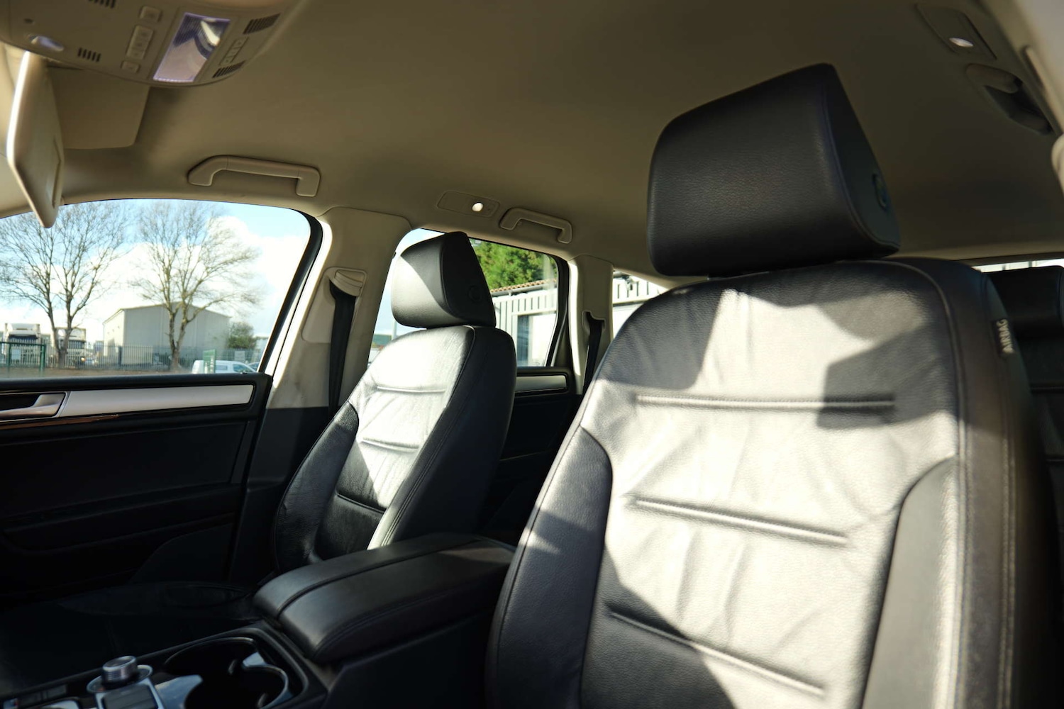 Used Volkswagen Touareg 2016 for sale - 76544301: Photo 62