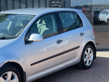 Used Volkswagen Golf 2005 for sale - 78700777: Photo
