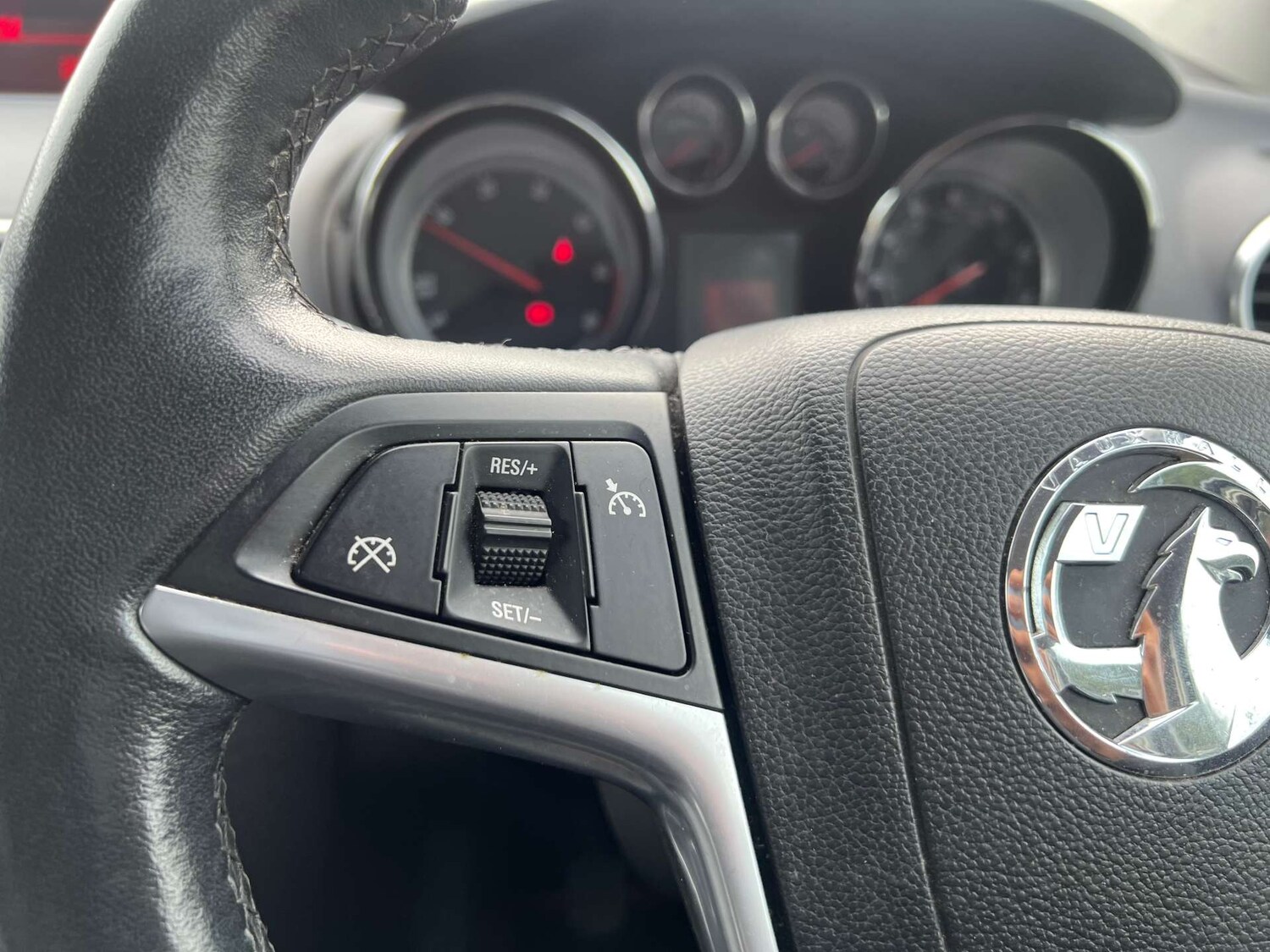 Used Vauxhall Meriva 2014 for sale - 77975421: Photo 16