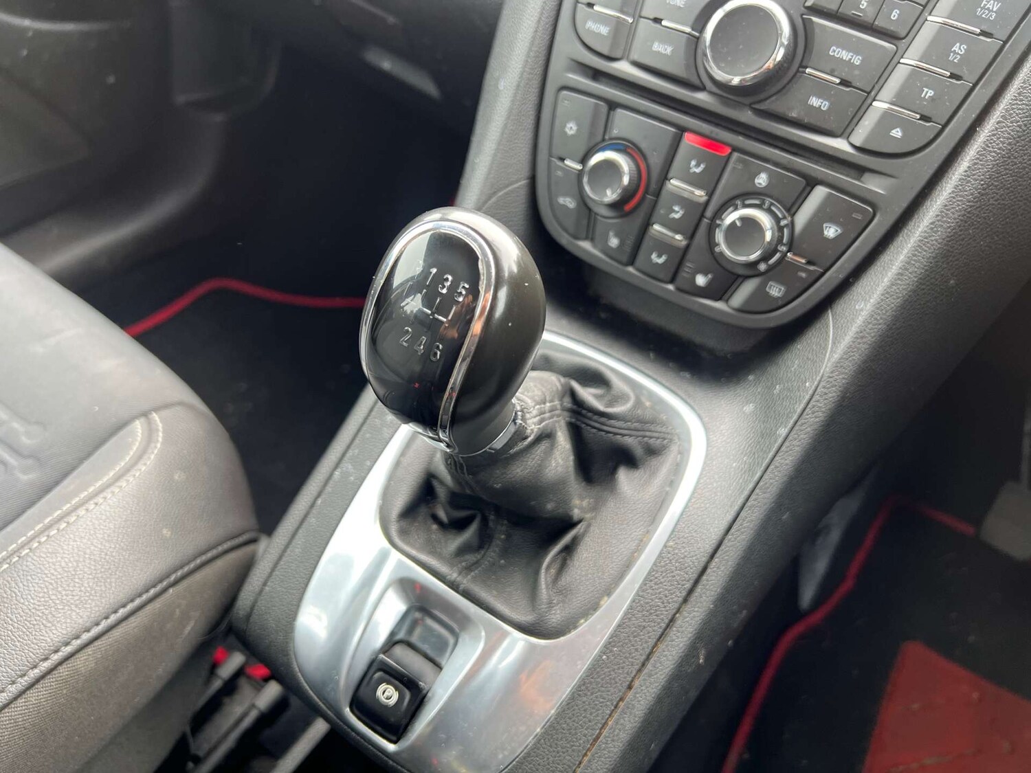 Used Vauxhall Meriva 2014 for sale - 77975421: Photo 17