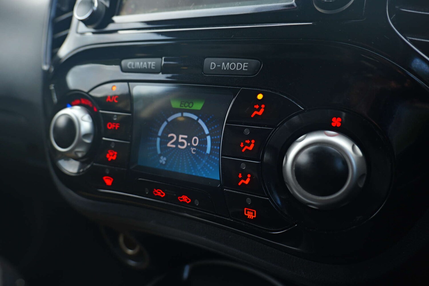 Used Nissan Juke 2013 for sale - 76382758: Photo 54