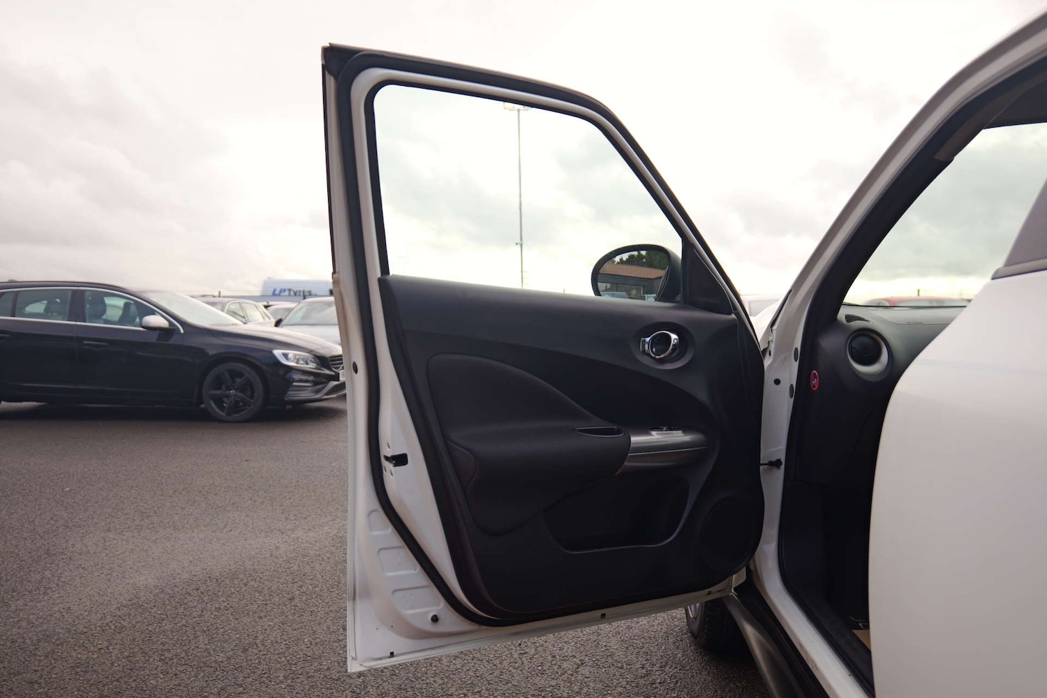 Used Nissan Juke 2013 for sale - 76382758: Photo 78