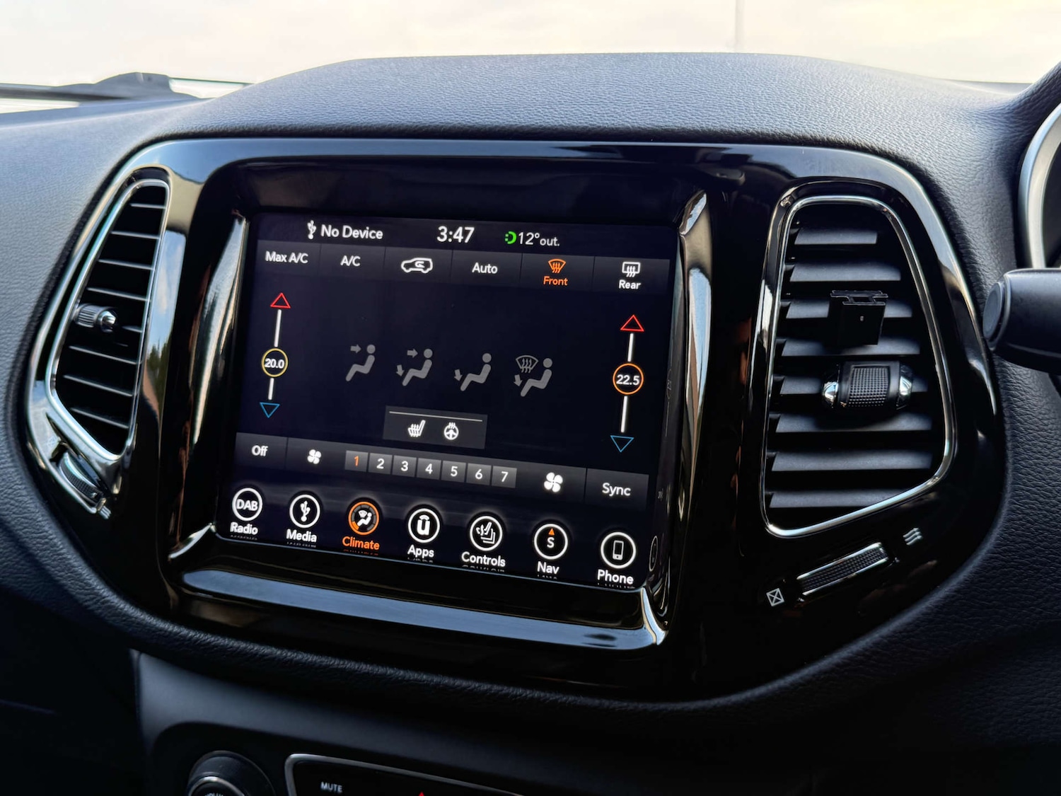 Used Jeep Compass 2021 for sale - 76223035: Photo 76