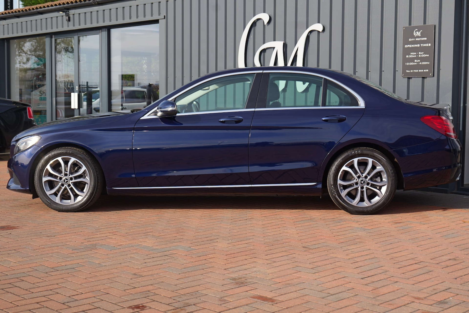 Used Mercedes-Benz C Class 2018 for sale - 76402691: Photo 10