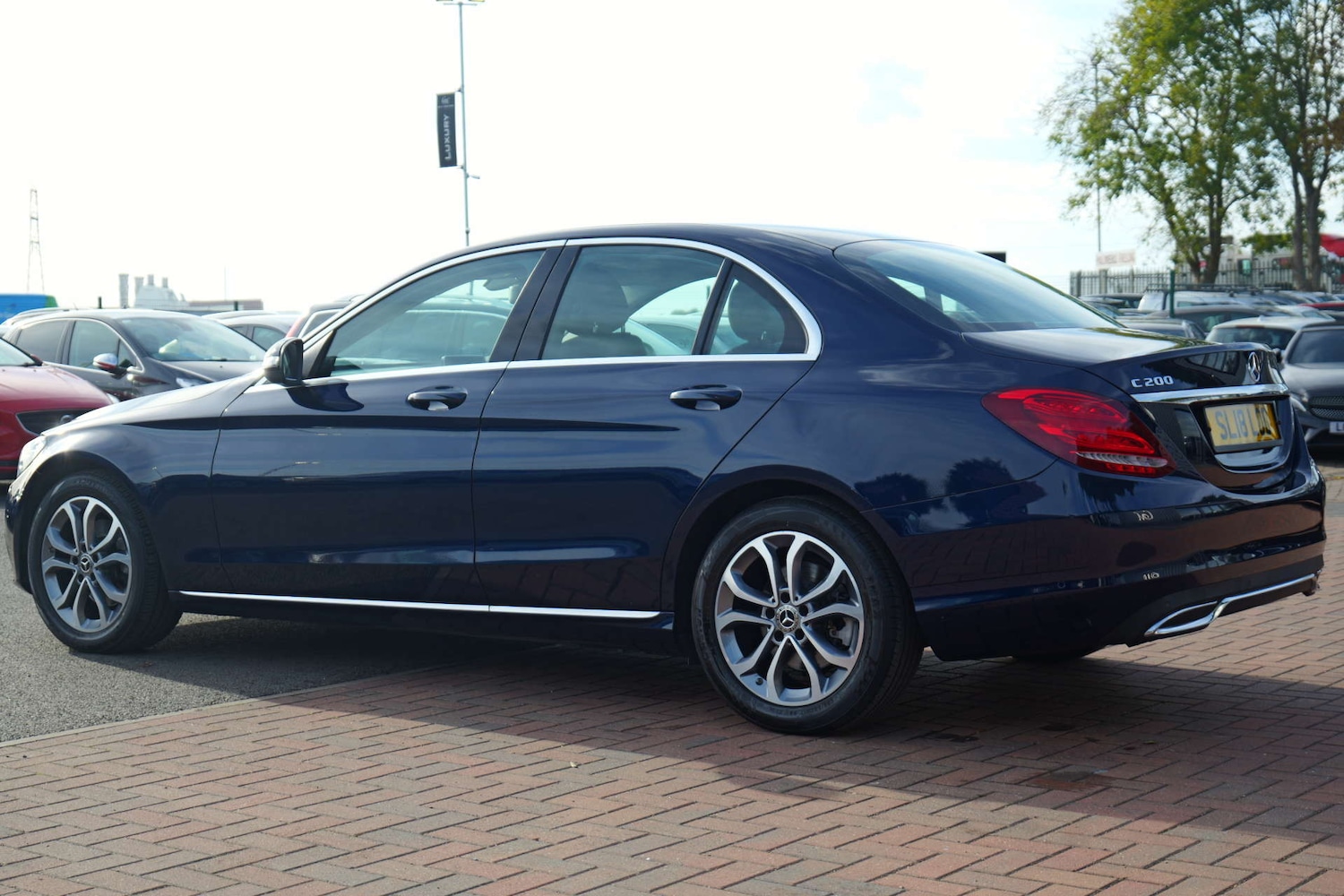 Used Mercedes-Benz C Class 2018 for sale - 76402691: Photo 18