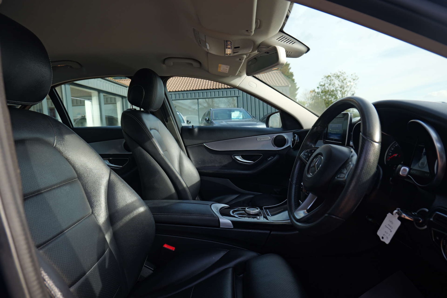 Used Mercedes-Benz C Class 2018 for sale - 76402691: Photo 39