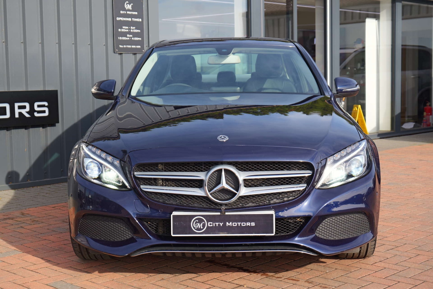 Used Mercedes-Benz C Class 2018 for sale - 76402691: Photo 4