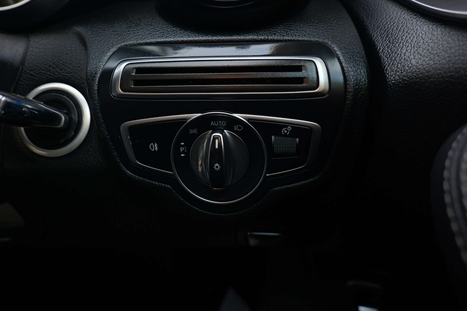 Used Mercedes-Benz C Class 2018 for sale - 76402691: Photo 62