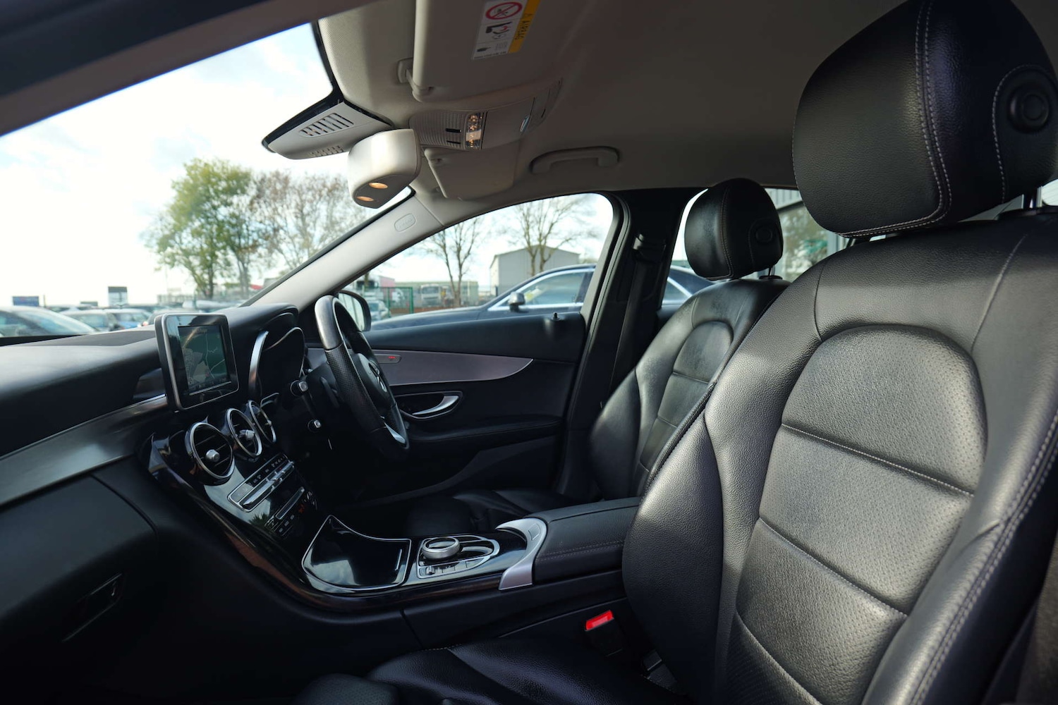 Used Mercedes-Benz C Class 2018 for sale - 76402691: Photo 88