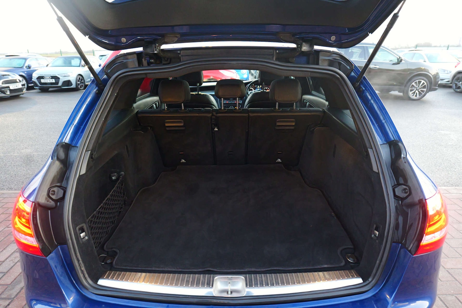 Used Mercedes-Benz C Class 2016 for sale - 77184855: Photo 64