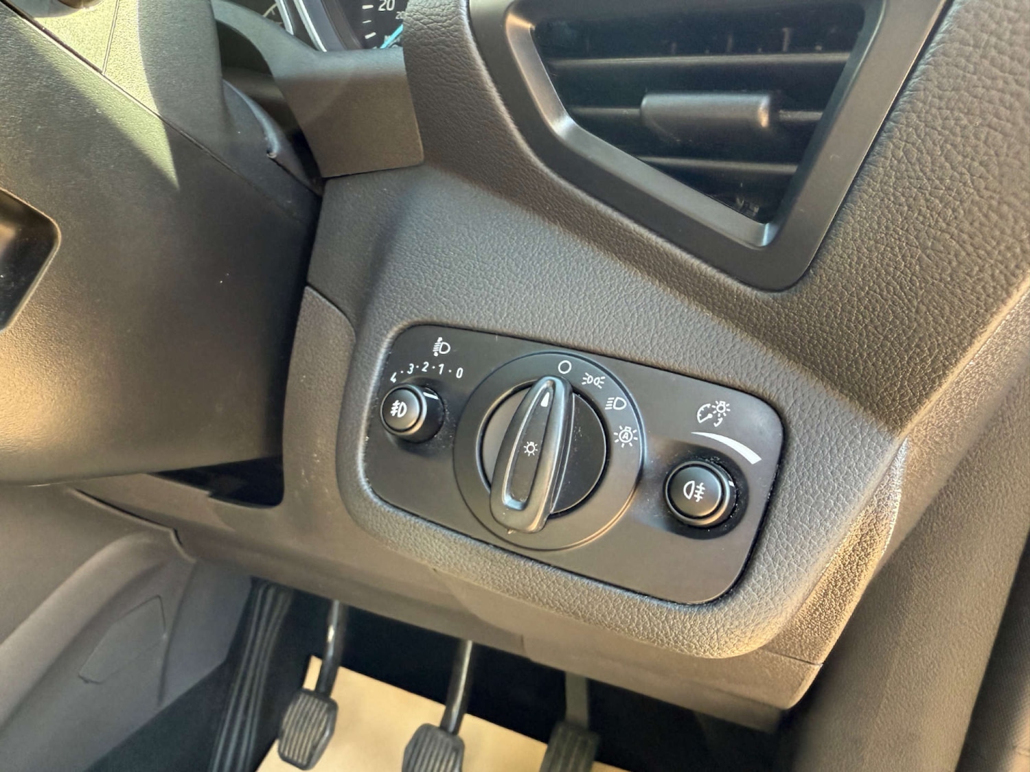 Used Ford Kuga 2017 for sale - 76278056: Photo 38