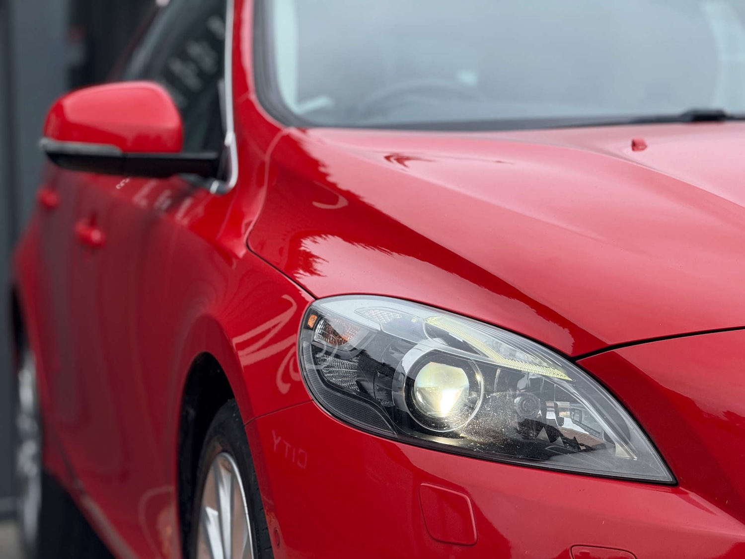 Used Volvo V40 2013 for sale - 76159802: Photo 16