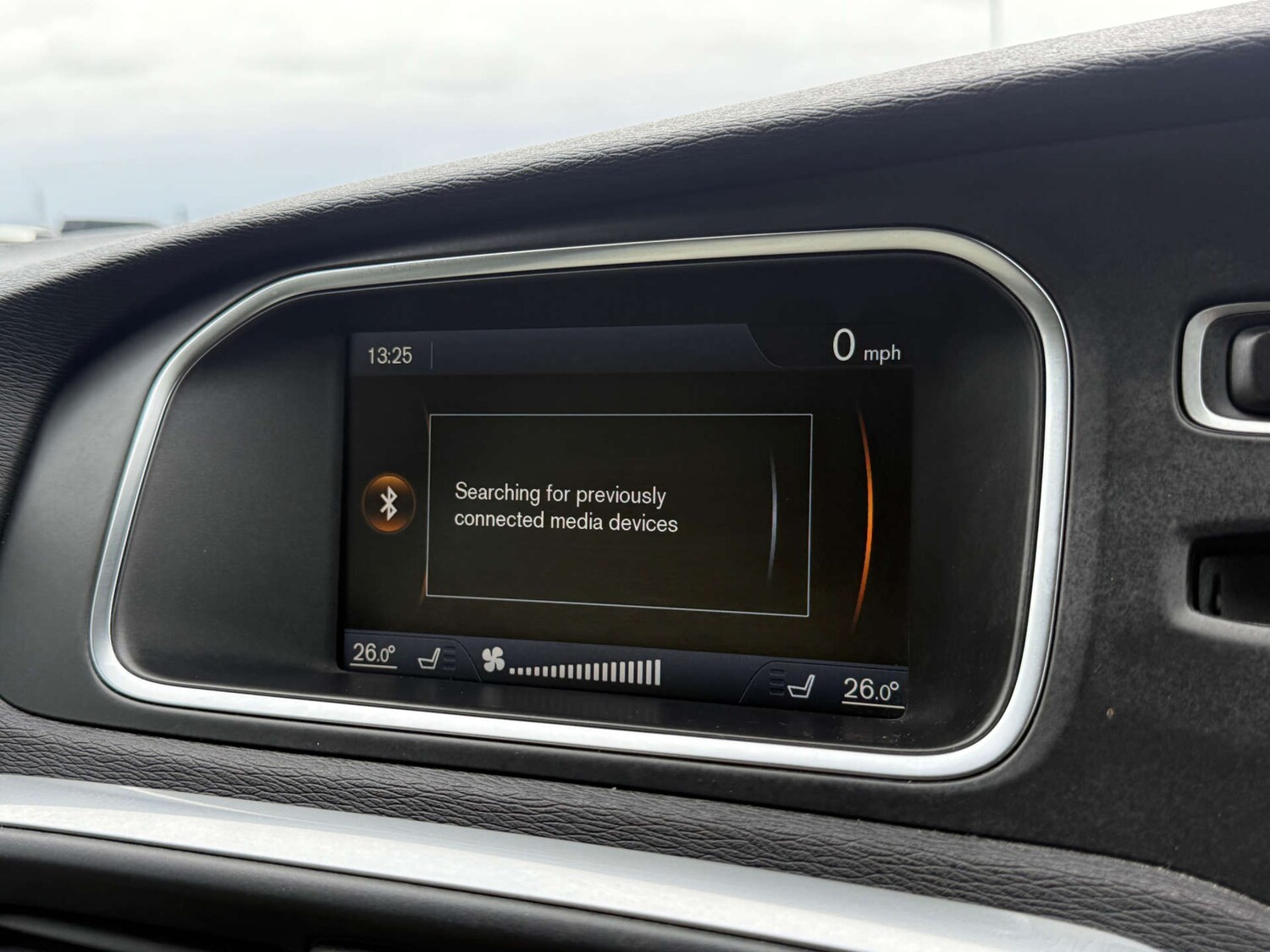 Used Volvo V40 2013 for sale - 76159802: Photo 36