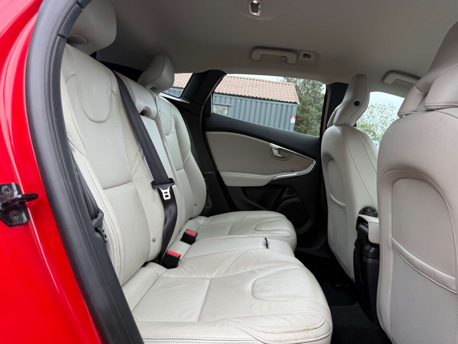 Used Volvo V40 2013 for sale - 76159802: Photo 44