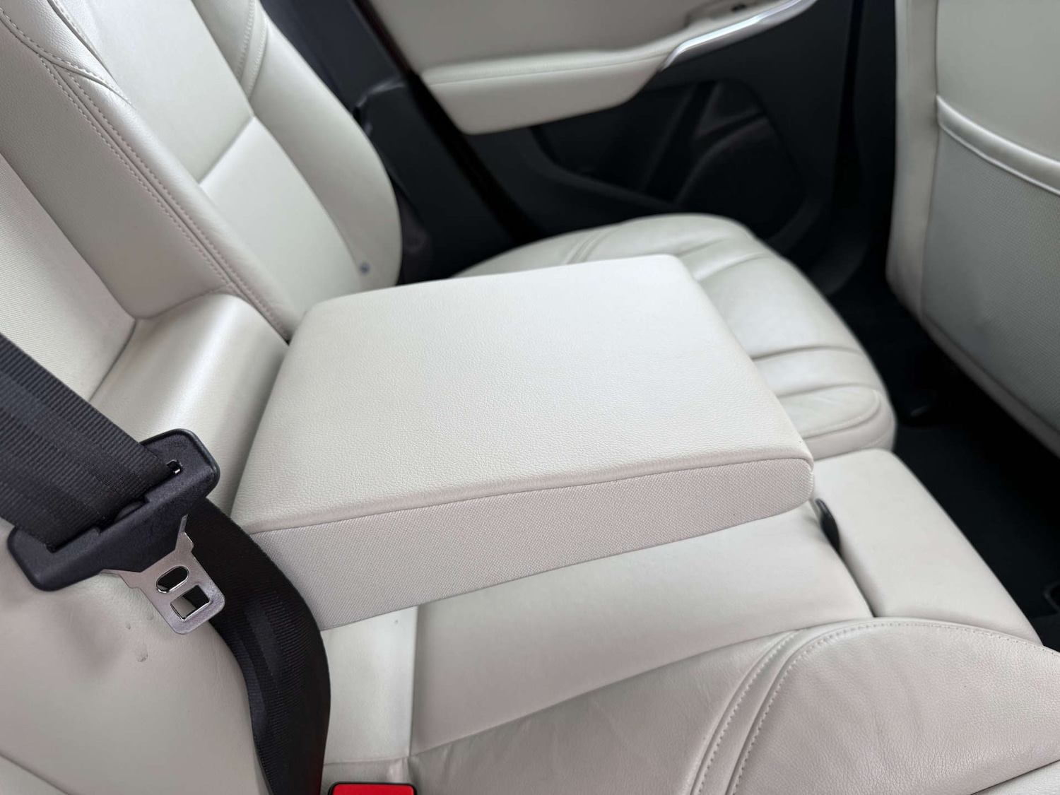 Used Volvo V40 2013 for sale - 76159802: Photo 46