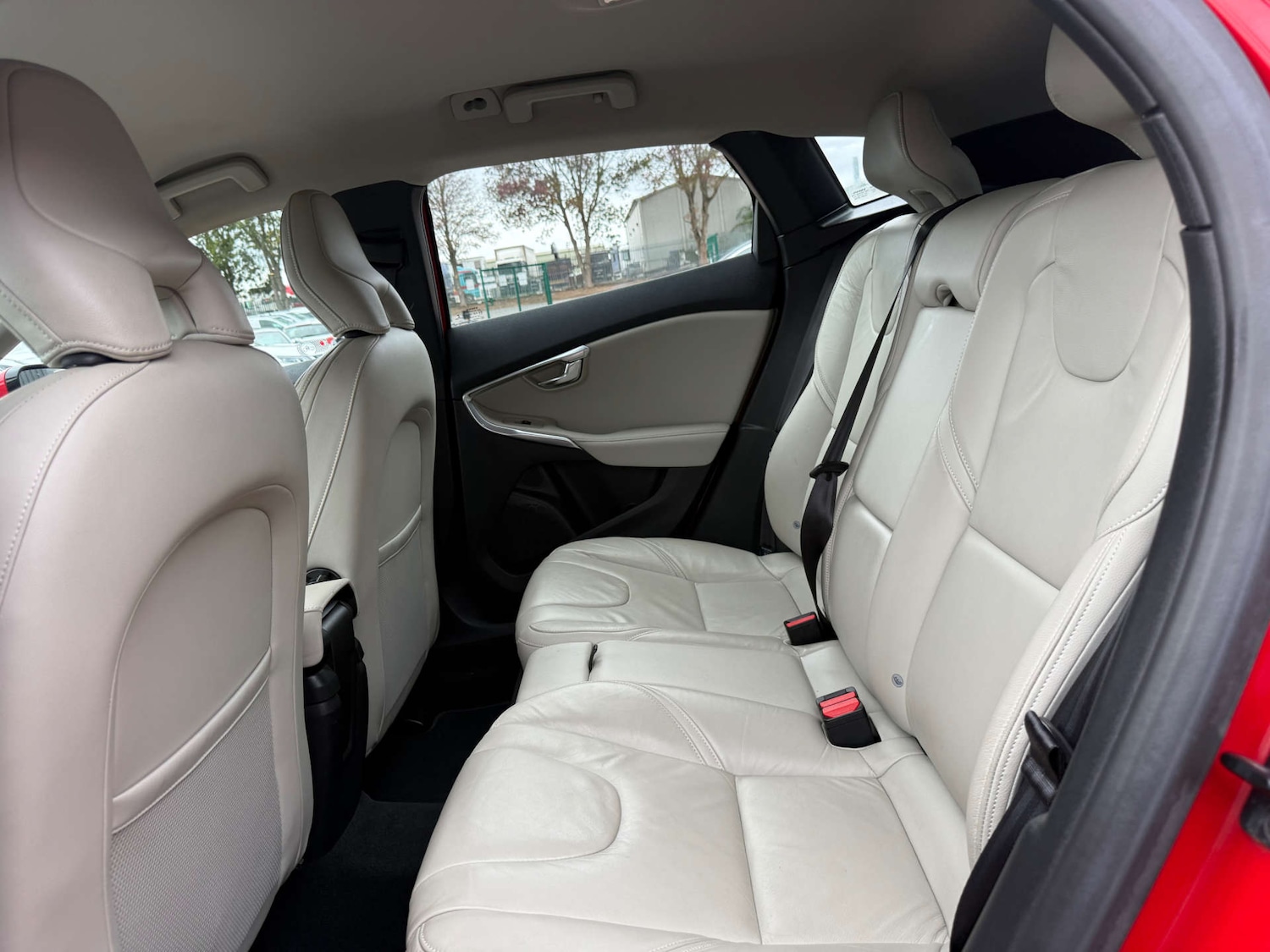 Used Volvo V40 2013 for sale - 76159802: Photo 48