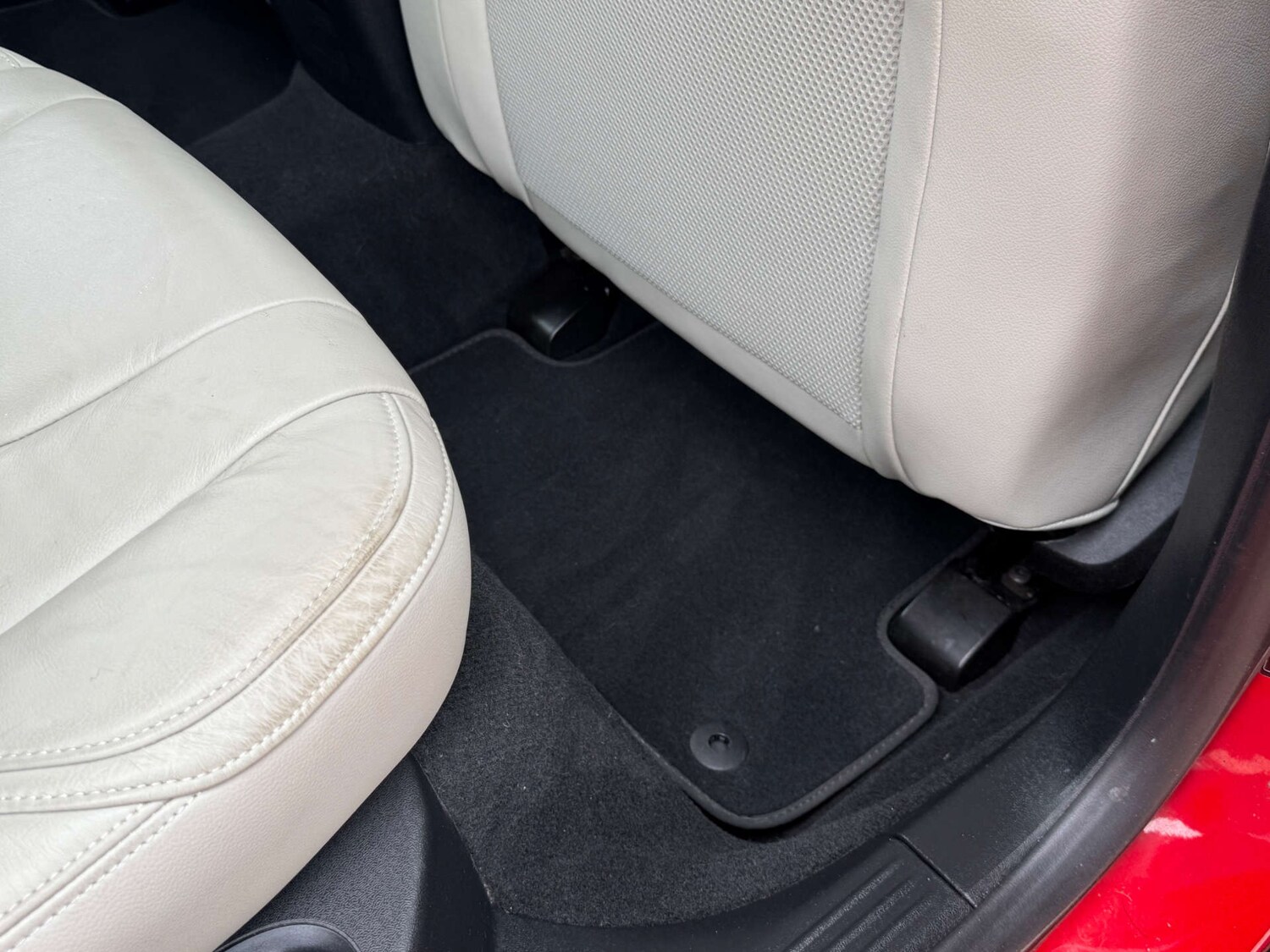 Used Volvo V40 2013 for sale - 76159802: Photo 72