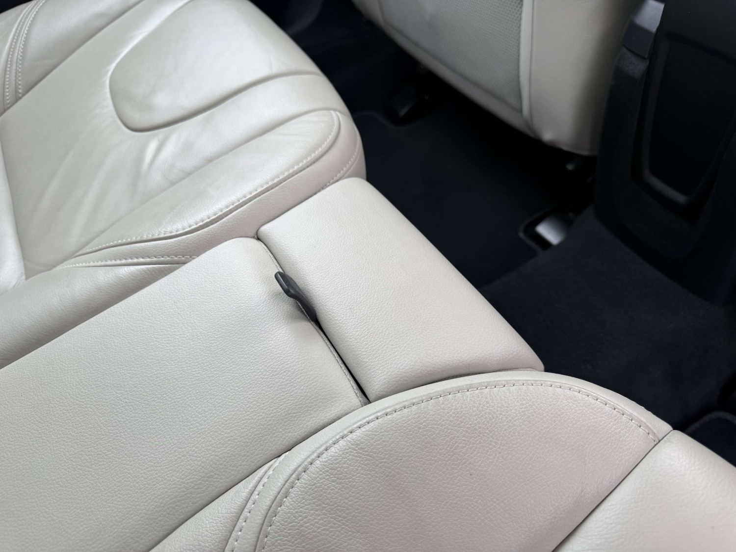 Used Volvo V40 2013 for sale - 76159802: Photo 78