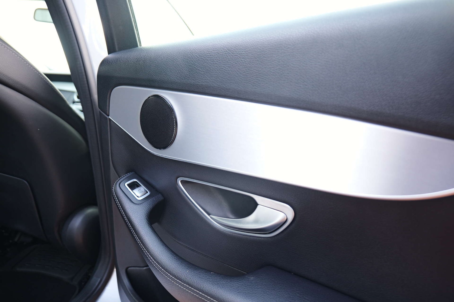 Used Mercedes-Benz C Class 2016 for sale - 76449799: Photo 65