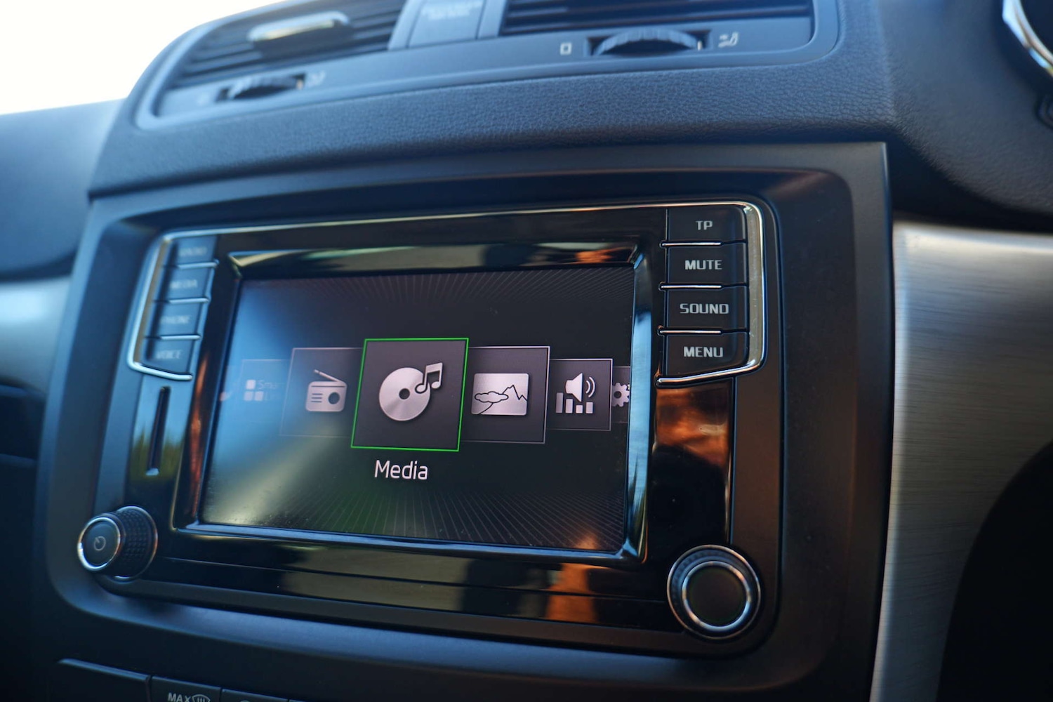 Used Skoda Yeti 2015 for sale - 76220579: Photo 40