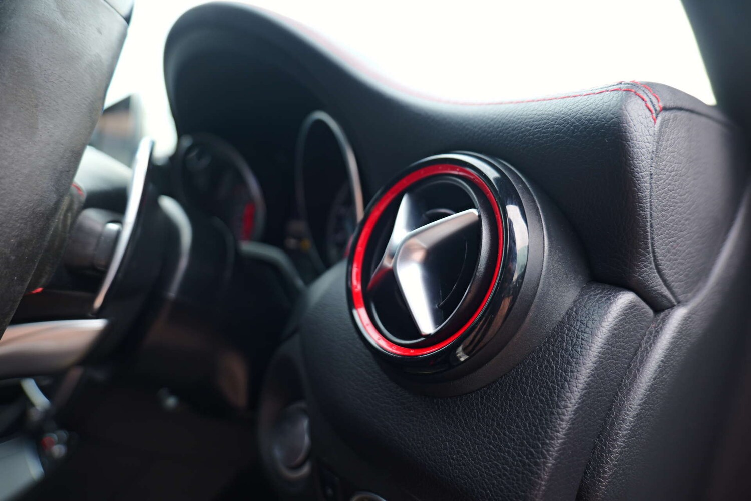 Used Mercedes-Benz CLA 2017 for sale - 76220573: Photo 33