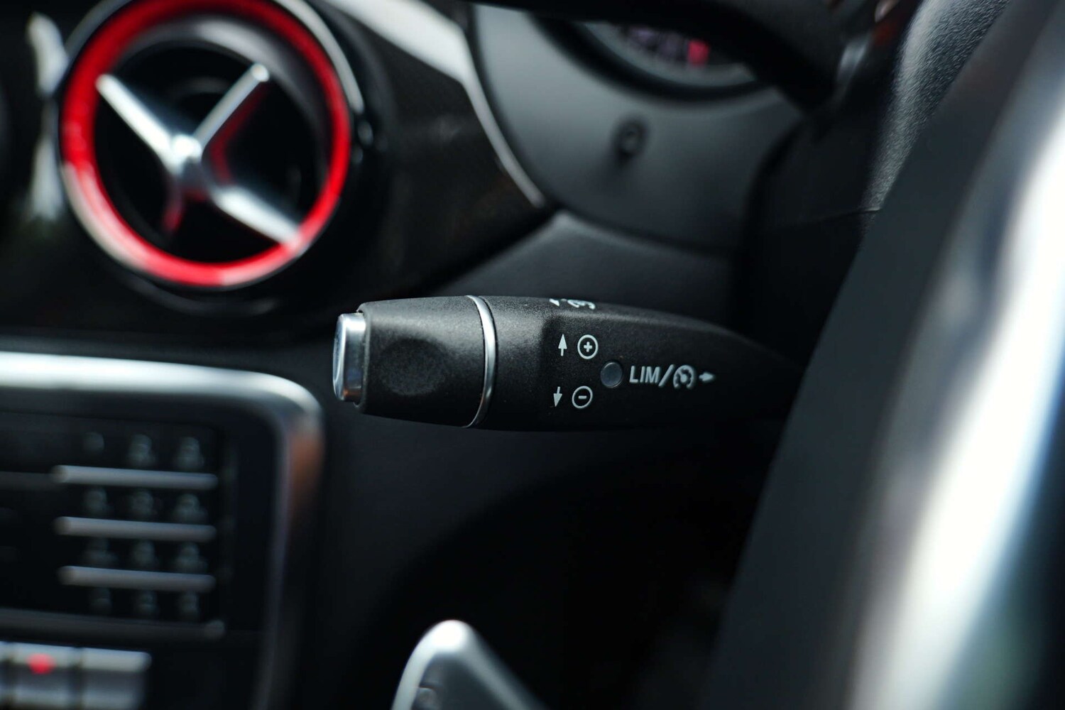 Used Mercedes-Benz CLA 2017 for sale - 76220573: Photo 41