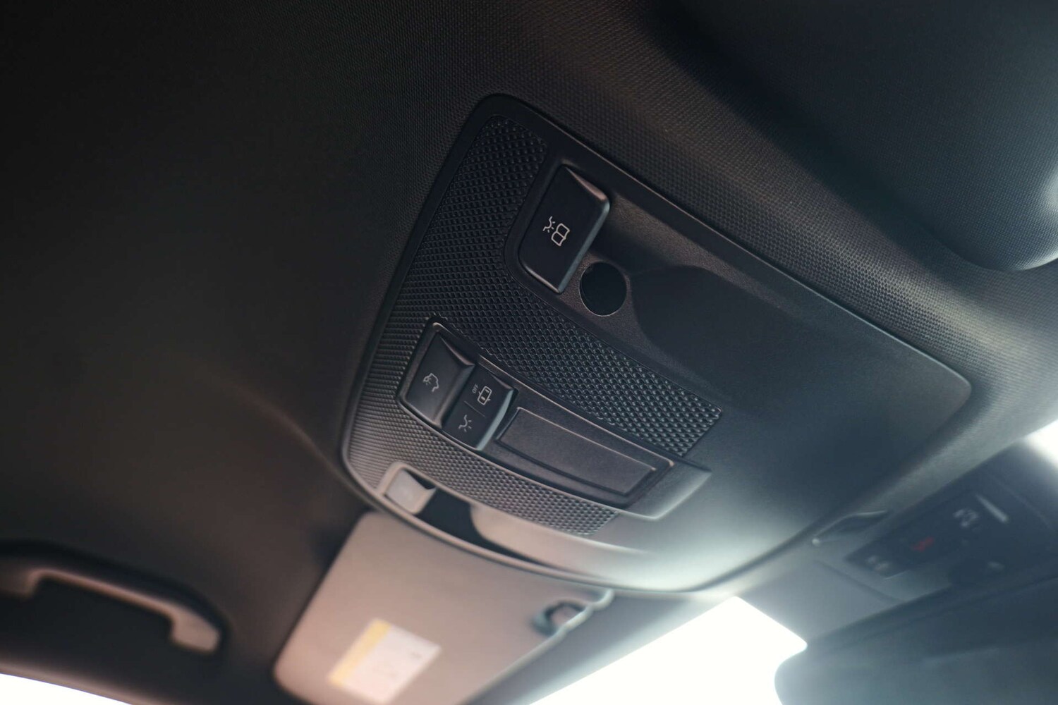 Used Mercedes-Benz CLA 2017 for sale - 76220573: Photo 64