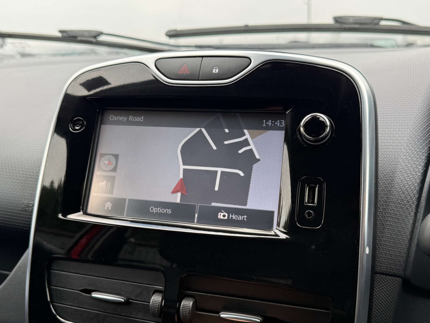 Used Renault Clio 2016 for sale - 76077953: Photo 33