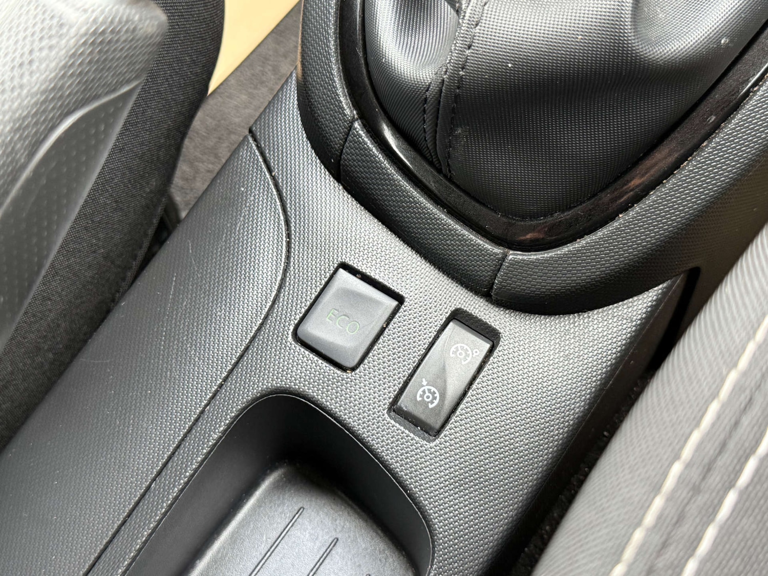 Used Renault Clio 2016 for sale - 76077953: Photo 37