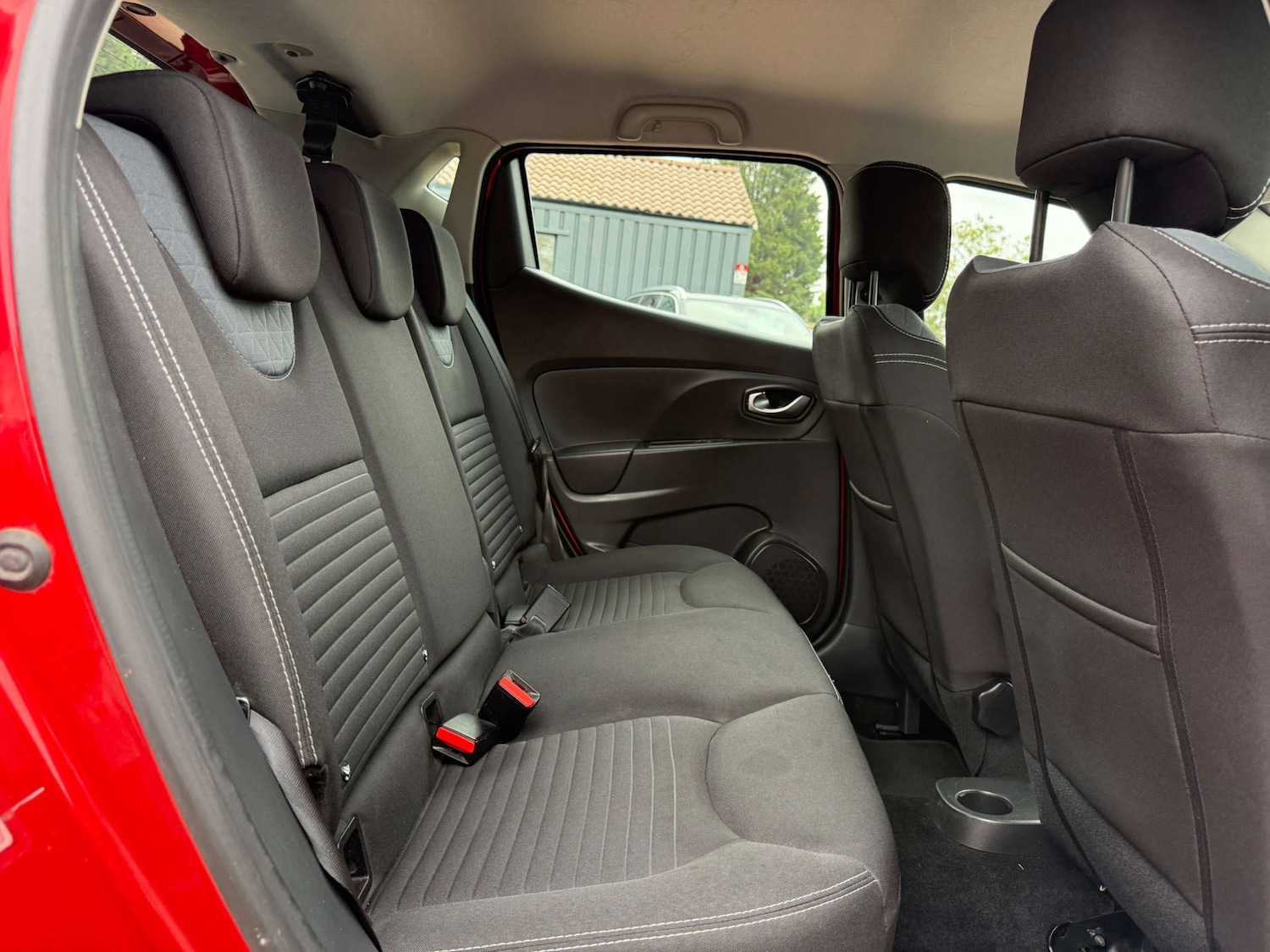 Used Renault Clio 2016 for sale - 76077953: Photo 40