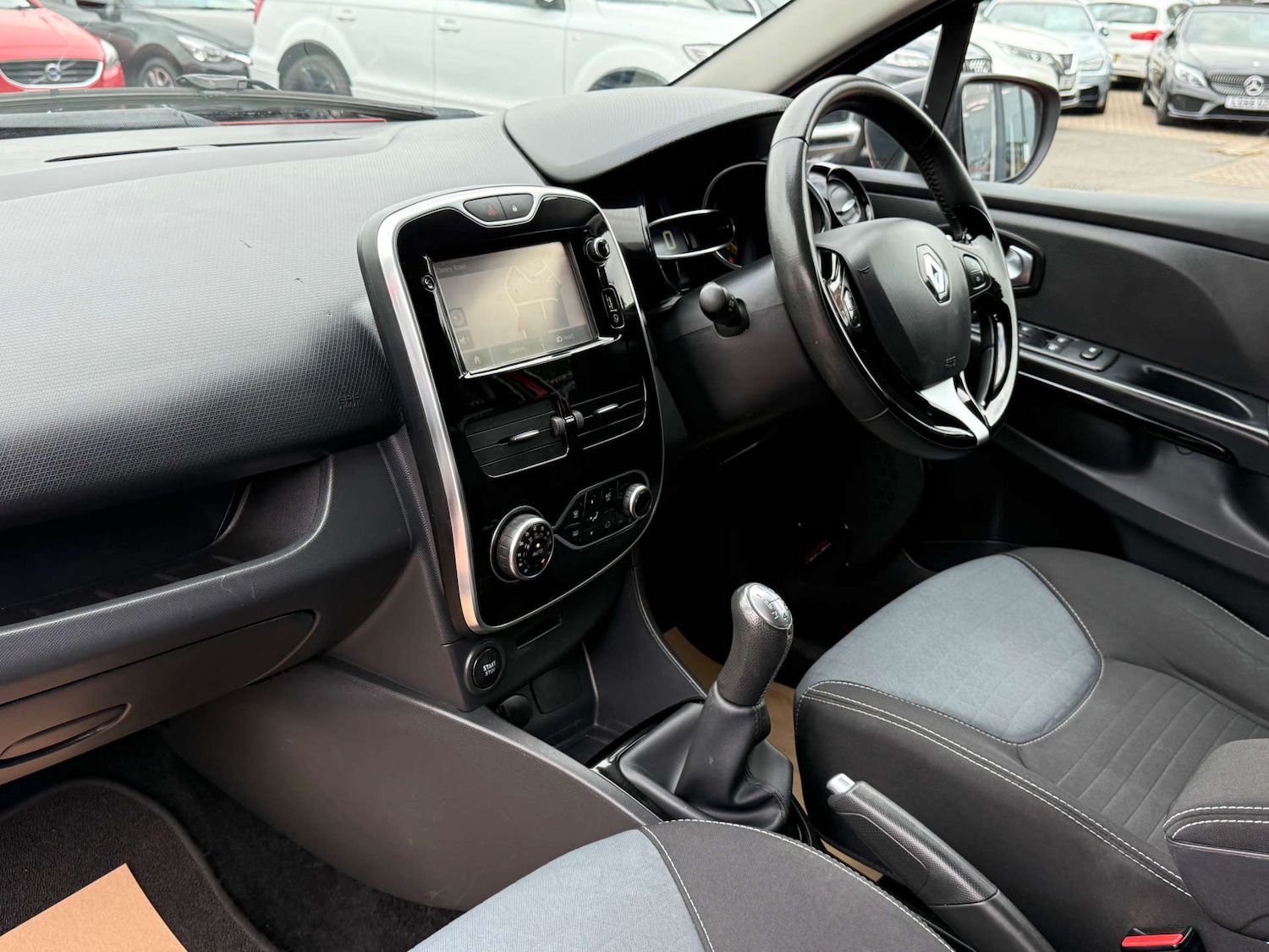 Used Renault Clio 2016 for sale - 76077953: Photo 45